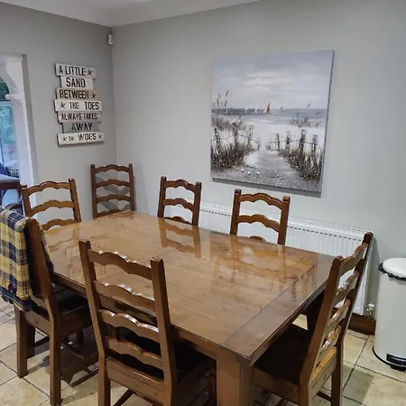 6 Connorville Holiday home Luddan